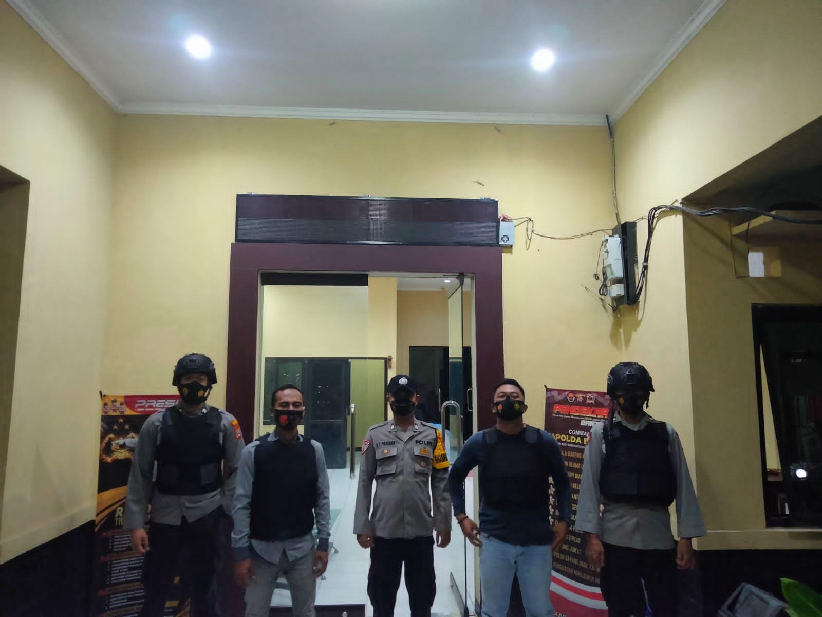 Mengantisipasi Gangguan Keamanan, Pawas Polsek Cikeusal Polres Serang Gelar Sispam Mako