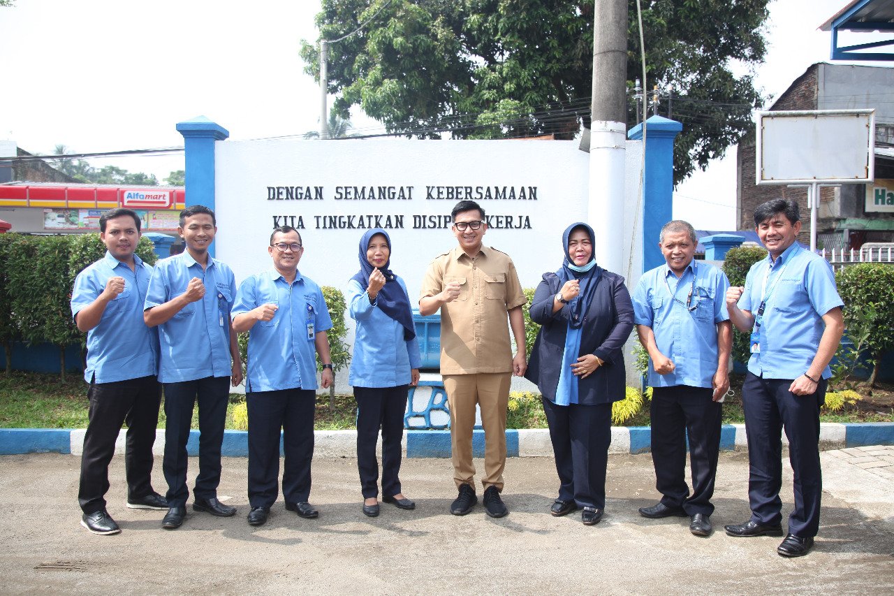 Wabup Tanto Motivasi Para Pegawai Perumdam Tirta Berkah Guna Paningkatan Kinerja