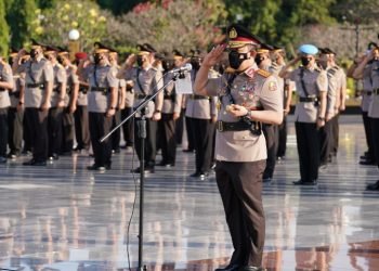 Beri Penghormatan ke TMP Kalibata, Kapolri Lanjutkan Semangat Pahlawan Wujudkan Indonesia Emas