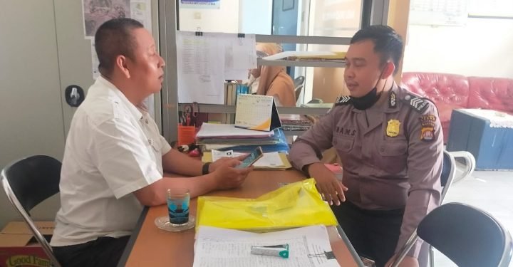 Bhabinkamtibmas Polsek Rangkasbitung Polres Lebak Laksanakan Giat Patroli dan Sambang ke Wilayah Desa Binaan