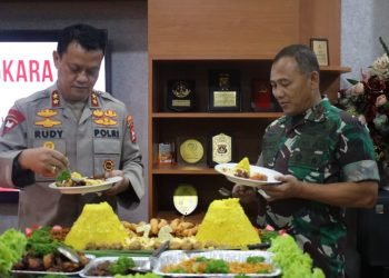 HUT Bhayangkara ke-76, Danrem 064/MY dan Danlanal Beri Surprise Polda Banten