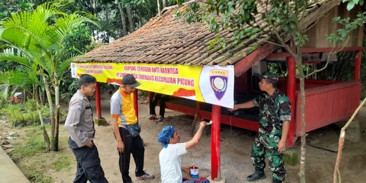 Polsek Picung Aktifkan Pos Kamling Kampung Tangguh Anti Narkoba