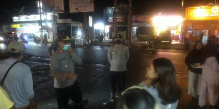 Antisipasi Gangguan Kamtibmas di Akhir Pekan Polsek Rangkasbitung Laksanakan KRYD Gabungan TNI-Polri