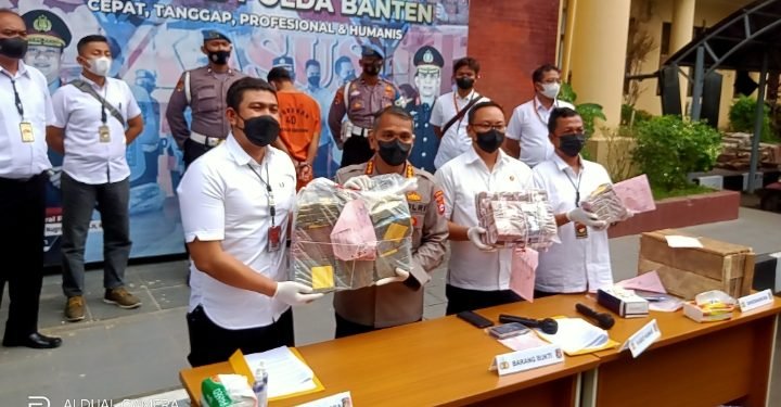 Penyitaan Lebih Rp 1 Miliar Uang Hasil Kejahatan Narkoba dari Sindikat Lintas Propinsi Lintas Negara