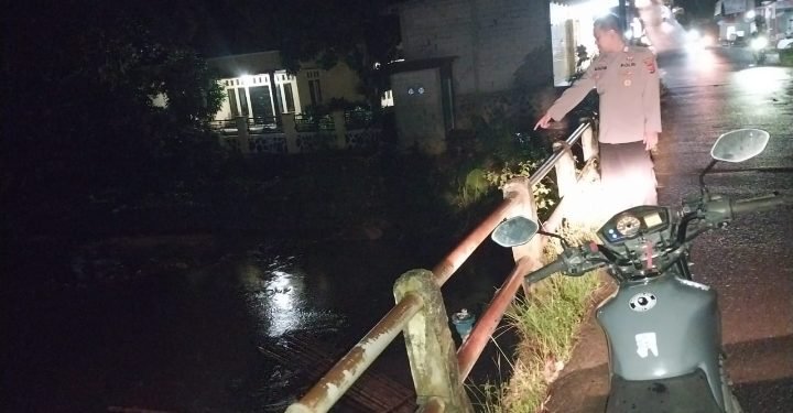 Polsek Muncang Polres Lebak Melaksanakan kegiatan waspada bencana alam  di wilayah kecamatan Muncang