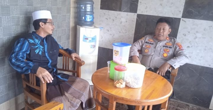 Kapolsek Pamarayan Kunjungi Ketua MUI Kecamatan Pamarayan