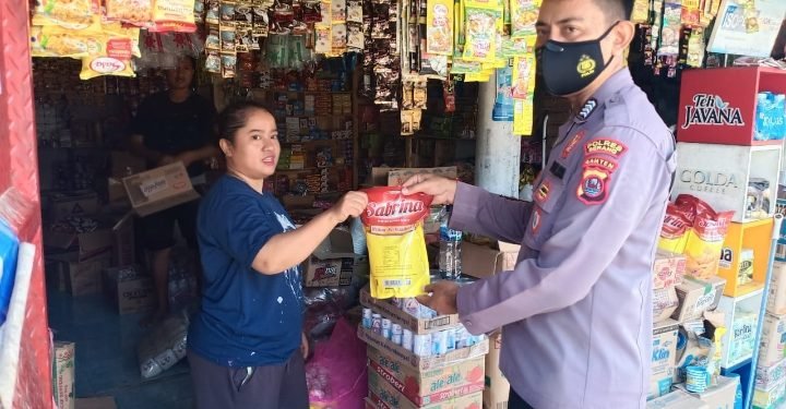 Polsek Pamarayan Polres Serang Monitoring Ketersediaan Minyak Goreng