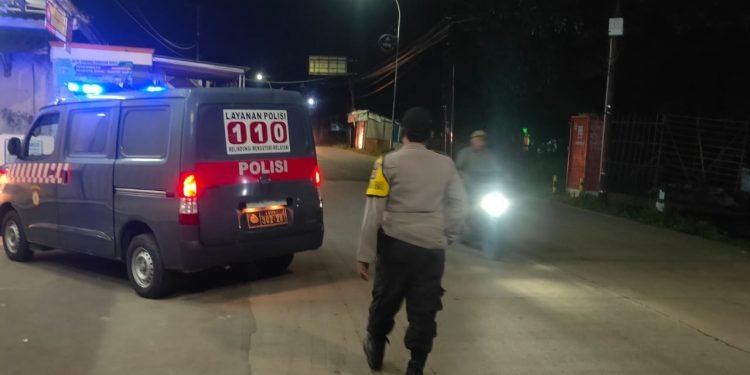 Cegah Gangguan Kamtibmas,Personel Polsek Tirtayasa Rutin Melaksanakan Patroli KRYD Malam Hari