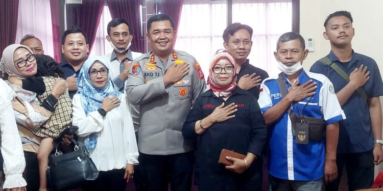 Kapolres Cilegon Polda Banten, Perkuat Tali Silaturahmi Tingkatkan Sinergitas Dengan Insan Pers