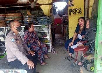 Dekatkan Diri Dengan Warga Bhabinkamtibmas Polsek Rangkasbitung Giat Sambang Ke Kampung Sangyang