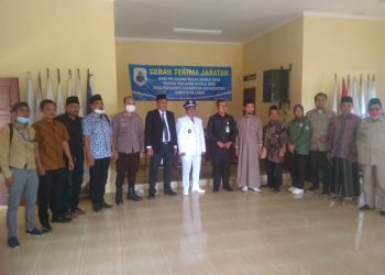 Bhabinkamtibmas Polsek Rangkasbitung Polres Lebak Hadiri Sertijab Kades Pasir Kupa