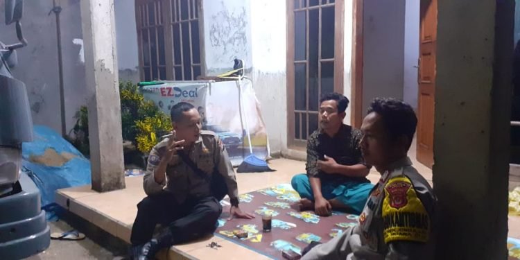 Melaksanakan Kegiatan Program Kapolres Lebak “YUK NGOPI WAE” Di wilayah hukum Polsek Cikulur