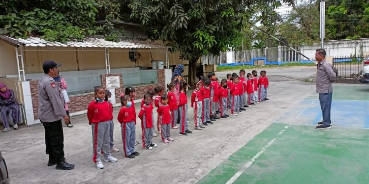 Polisi Sahabat Anak, Polsek Jawilan Polres Serang Terima Kunjungan Siswa Siswi Paud