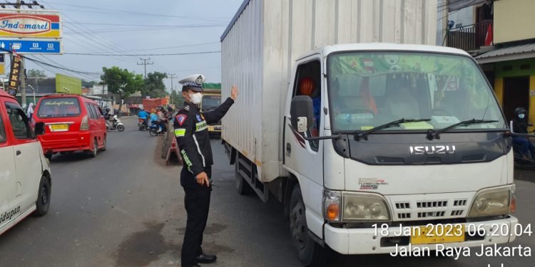 Satlantas Polres Serang Gatur Lalin, Antisipasi Kemacetan di Simpang Gorda