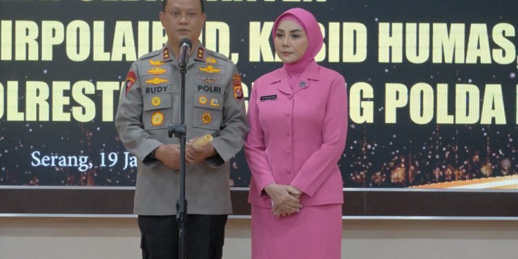 Momen Bahagia dan Penuh Kesan, Wakapolda Banten Beserta Sejumlah PJU Polda Banten Gelar Pisah Sambut