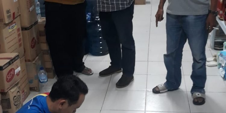 Terjadi Pencurian Dengan Kekerasan Pada Sebuah Minimarket, Polsek Jawilan Lakukan Olah TKP
