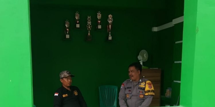 Bhabinkamtibmas Polsek Pulomerak Polres Cilegon Polda Banten Gelar Himbauan Pos Polisi Keliling di Kotasari