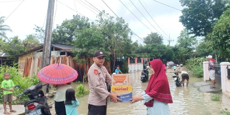 Polsek Patia Polres Pandeglang Laksanakan Patroli Serta Siaga Antisipasi Adanya Korban Banjir
