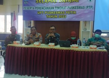 Puskesmas Petir Mengundang Kapolsek Petir Polres Serang Polda Banten Dalam Kegiatan Perencanaan Tingkat Puskesmas pada UPT Puskesmas Petir