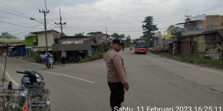Gatur Lalin Polsek Kopo Polres Serang Antisipasi Rawan Macet dan Rawan Laka Sore Hari