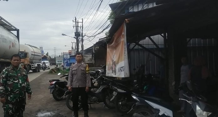 Bentuk Sinergi 3 Pilar,Personil Polsek Ciwandan Polres Cilegon Polda Banten TNI-POLRI Patroli Bersama.