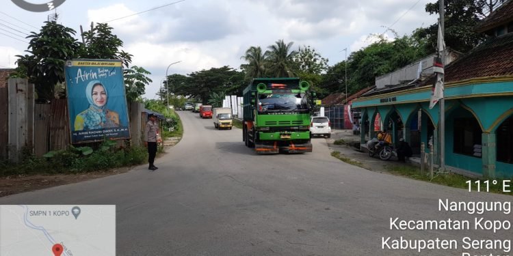 Antisipasi Rawan Laka Rawan Macet Polsek Kopo Polres Serang Giatkan Pengaturan Lalu Lintas