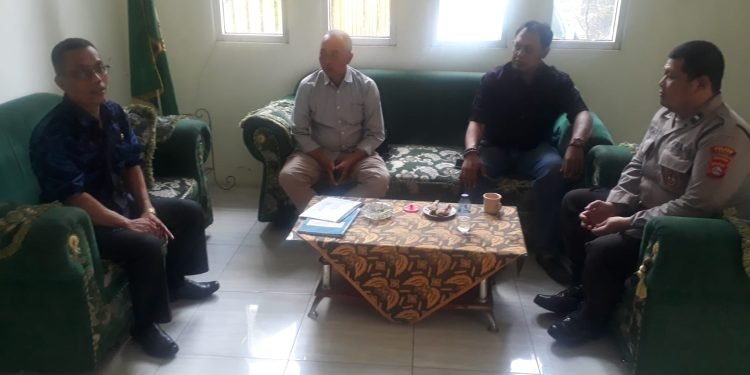 Kanit Intel Polsek Warunggunung Polres Lebak Bersama Personil Laksanakan Giat Sambang Ke SMK Negeri 1 Warunggunung