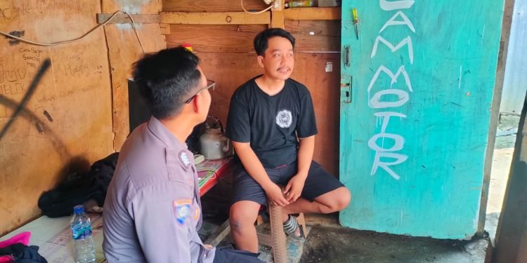 Menjaga Harkamtibmas, Personel Polsek Anyar Polres Cilegon Polda Banten Laksanakan Sambang dan Kunjungan