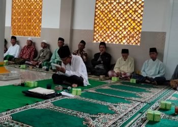 Kapolsek Petir Polres Serang Hadiri Kegiatan Pengajian Bulanan Rutin Ulama dan Umaro serta Masyarakat Kec. Petirn