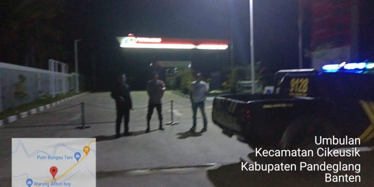 Polsek Cikeusik laksanakan kegiatan Patroli Malam Dalam Rangka Memelihara Kamtibmas Di Wilayah Hukum Polsek Cikeusik Malam Tadi