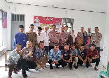 Menjelang Bulan Suci Ramadhan,Kegiatan Jum’at Curhat Polsek Warunggunung Polres Lebak beserta Personil  Polsek Warunggunung   menampung Keluhan, Warga masyarakat