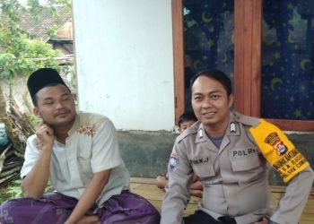 Bhabinkamtibmas Polsek Cirinten Polres Lebak Laksanakan Giat Patroli Dan Sambang
