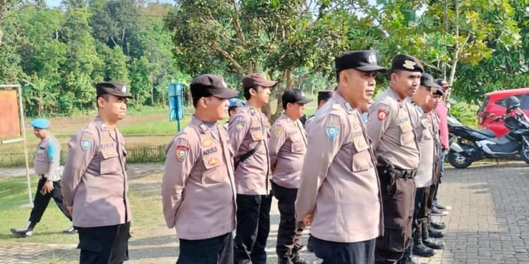 Pastikan Aman, Polres Lebak Laksanakan Pengamanan Musdes  PAW Kepala Desa Pasirkupa, Kalanganyar