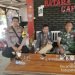 Jalin Kemitraan Bhabinkamtibmas Polsek Bayah Polres Lebak Bersama Babinsa Laksanakan Sambang Warga desa Sawarna