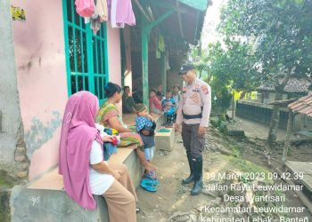 Bhabinkamtibmas Polsek Leuwidamar Polres Lebak Laksanakan Giat Program Quick Wins Presisi Polri 2023