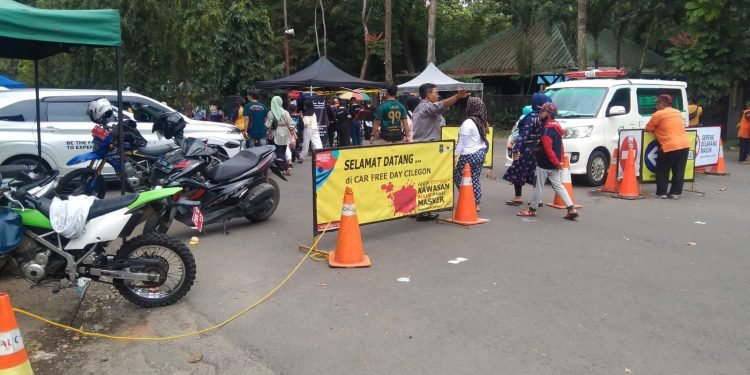 Ramai Pengunjung,Polisi Polsek Purwakarta Gelar Pengamanan CFD
