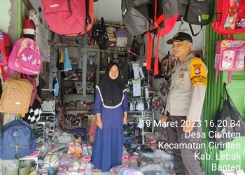 Bhabinkamtibmas Polsek Cirinten Polres Lebak Laksanakan Giat Patroli Dan Sambang