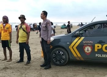 Di Akhir Pekan, Polsek Malingping Polres Lebak Patroli Wisata Pantai Bagedur