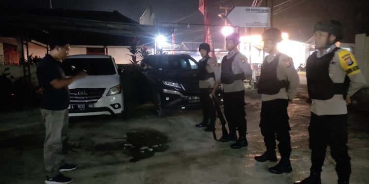 Mengantisipasi Gangguan Keamanan, Pawas Polsek Petir Polres Serang Gelar Sispam Mako