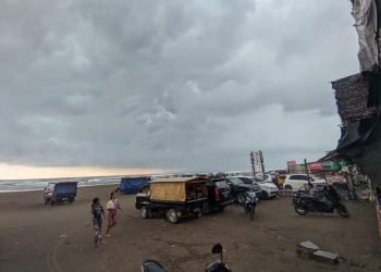 Jelang Ramadhan, Polsek Malingping Polres Lebak Patroli Wisata Pantai Bagedur