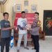 Jelang Bulan Ramadhan Polsek Lebakgedong Polres Lebak Bakti Sosial Menyerahkan Alat Kebersihan Ke DKM Mushola Ciladaeun