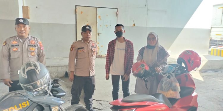 Menjaga Harkamtibmas, Personel Polsek Kskp Merak Polres Cilegon Polda Banten Laksanakan Sambang dan Patroli Dialogis