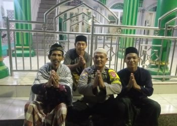 Tingkatkan Iman Dan Taqwa, Bhabinkamtibmas Polsek Ciwandan Polres Cilegon Polda Banten Memakmurkan Masjid