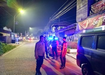 Blue Light Patrol Samapta Polsek Petir Polres Serang Melaksanakan Patroli Dialogis KRYD