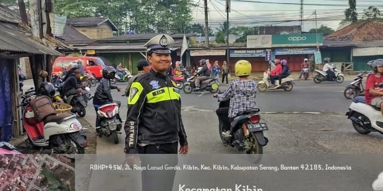 Pelayanan Kepolisian Pagi, Unit Lantas Polsek Cikande Lakukan Gatur di Simpang Gorda dan di depan PT. PWI-1
