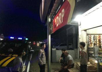 Antisipasi gangguan Kamtibmas, Anggota Polsek Wanasalam Polres Lebak laksanakan giat patroli d jalan Raya Malingping-Binuangeun