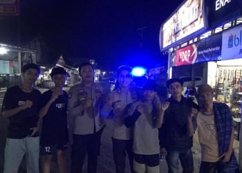 Patroli Dialogis Malam Polsek Wanasalam Polres Lebak Himbau Pemuda Tidak Perang Sarung Dan Balap Liar