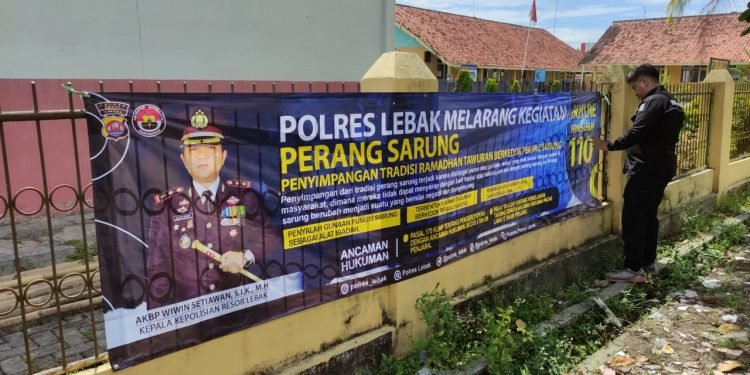 Antisipasi Perang Sarung, Polres Lebak Pasang Spanduk Himbauan