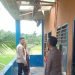 Bentuk Empati, Kapolsek Jawilan Salurkan Sembako ke Ponpes Hikmatul Iman Yang Rusak Karena Bencana Angin Puting Beliung