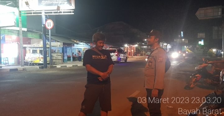 Sampaikan Pesan Pesan Kamtibmas Jajaran Polsek Bayah Polres Lebak Laksanakan Patroli Malam